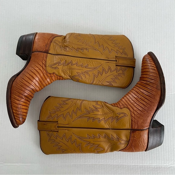 Justin Vintage women’s Tan-Brown Leather Lizard Print Embroidered Cowboy Boots - Picture 10 of 15